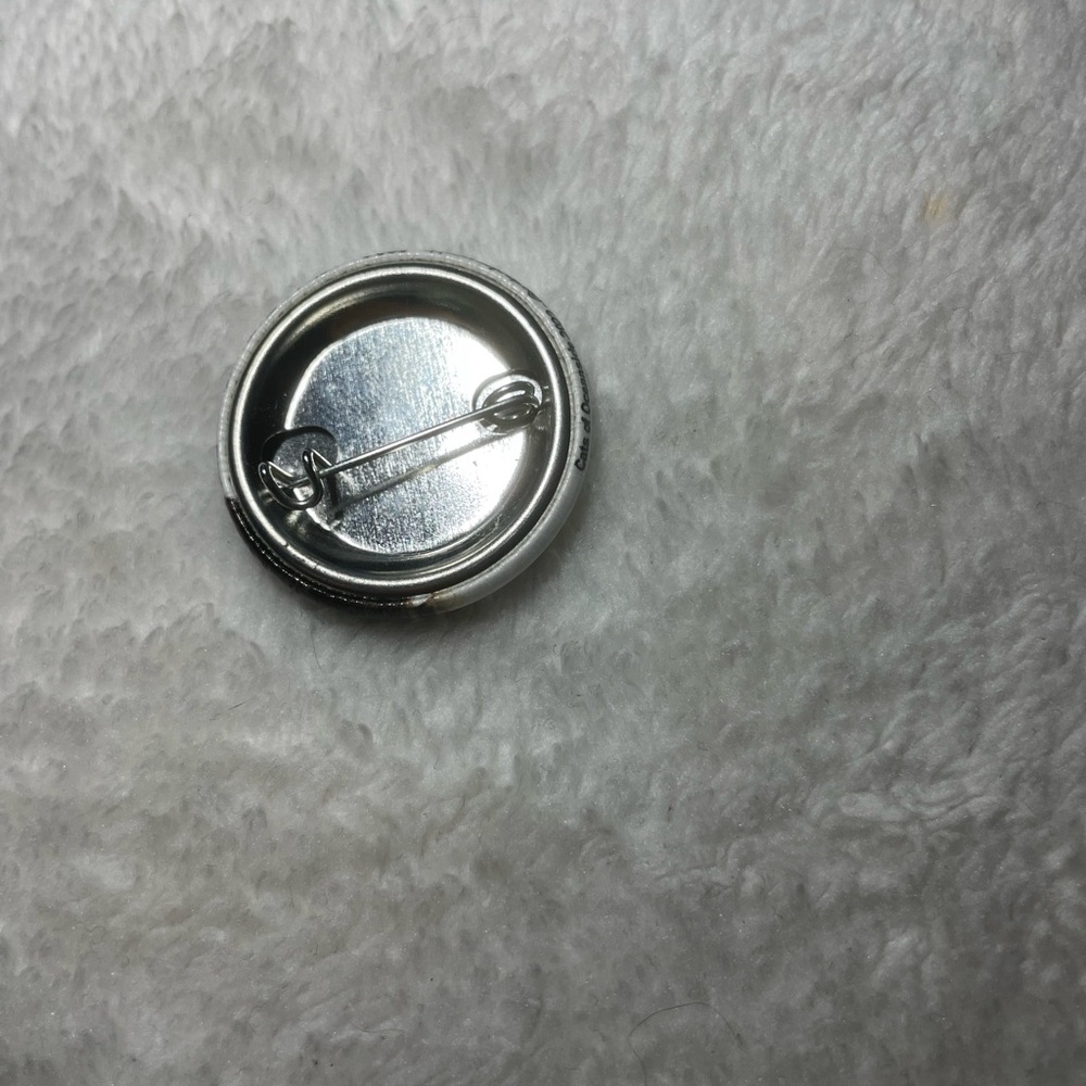 Cat Photo Button Pin - Picture 2 of 3